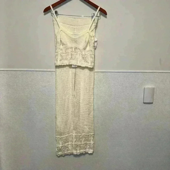 Pink Rose Tops - NWT! Pink Rose Crochet Knit Two Piece Set / Size XS / Cream